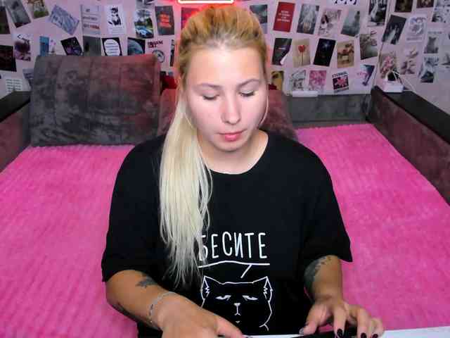 Ulya11Cutex webcam