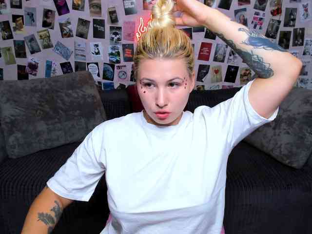 Ulya11Cutex webcam