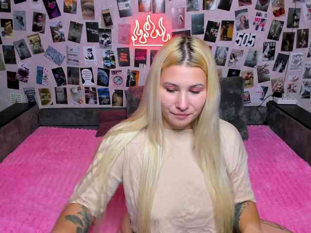 Ulya11Cutex webcam