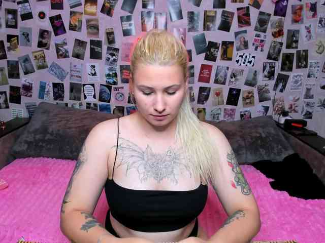 Ulya11Cutex webcam