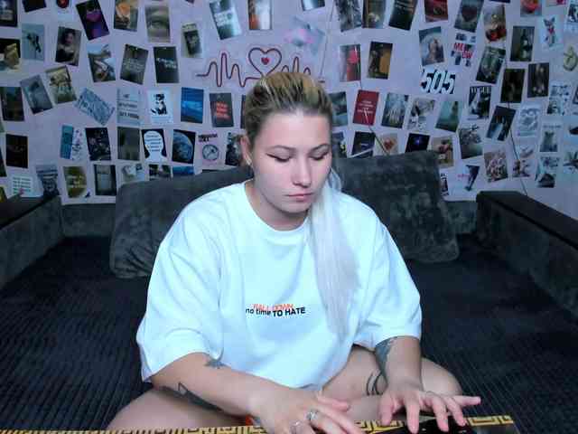 Ulya11Cutex webcam