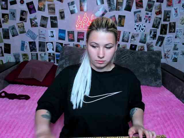 Ulya11Cutex webcam