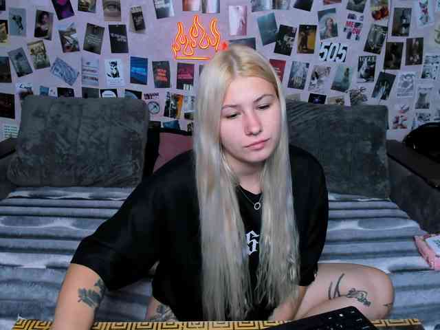 Ulya11Cutex webcam