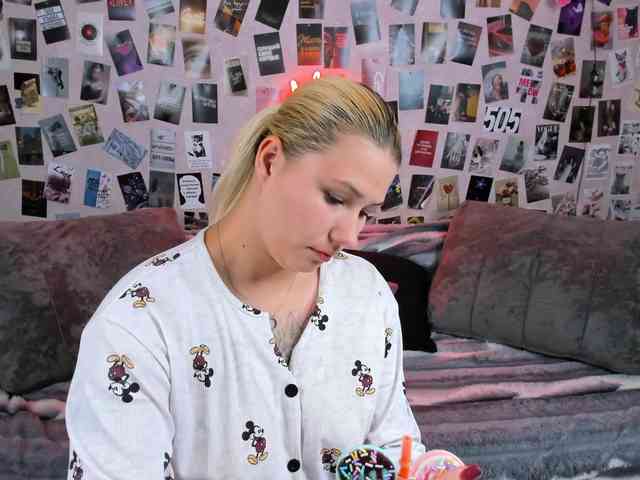 Ulya11Cutex webcam