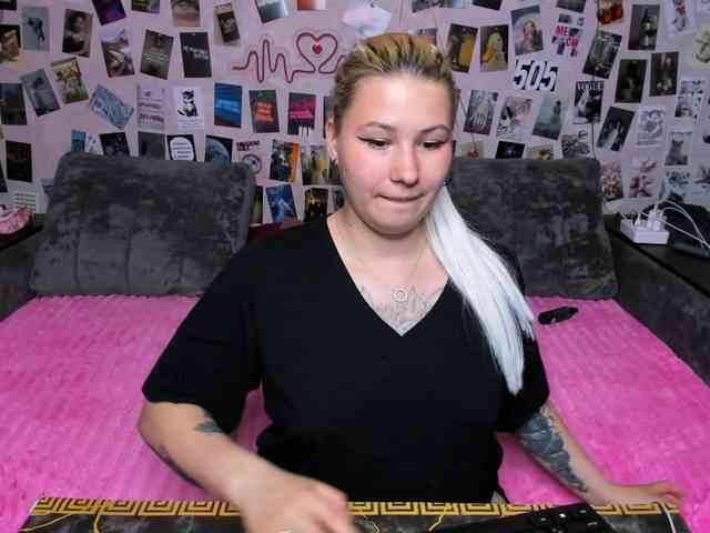 Ulya11Cutex webcam