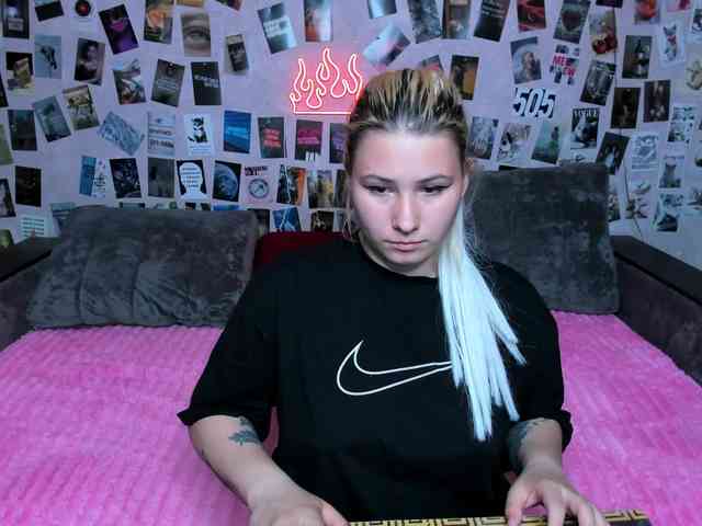 Ulya11Cutex webcam