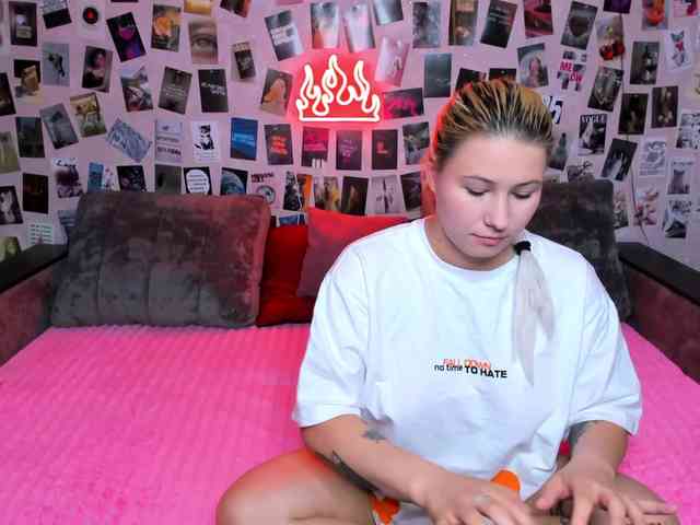 Ulya11Cutex webcam