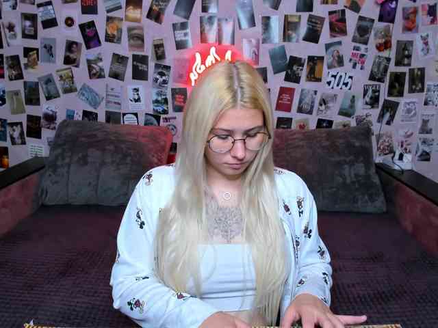 Ulya11Cutex webcam