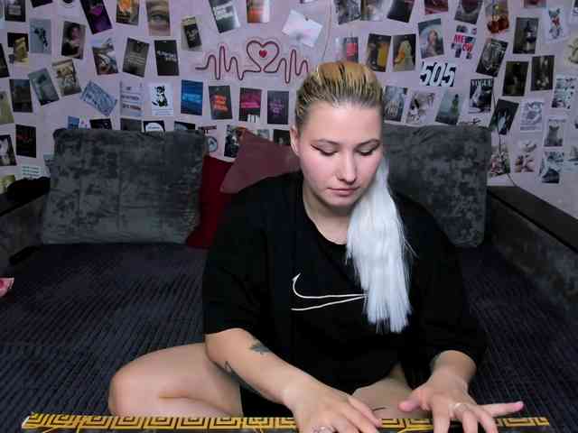 Ulya11Cutex webcam