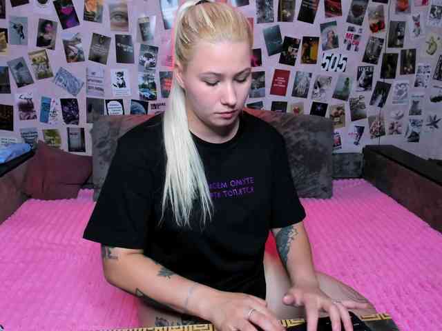 Ulya11Cutex webcam