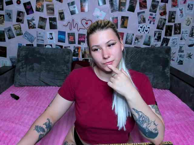 Ulya11Cutex Live Webcam on BongaCams