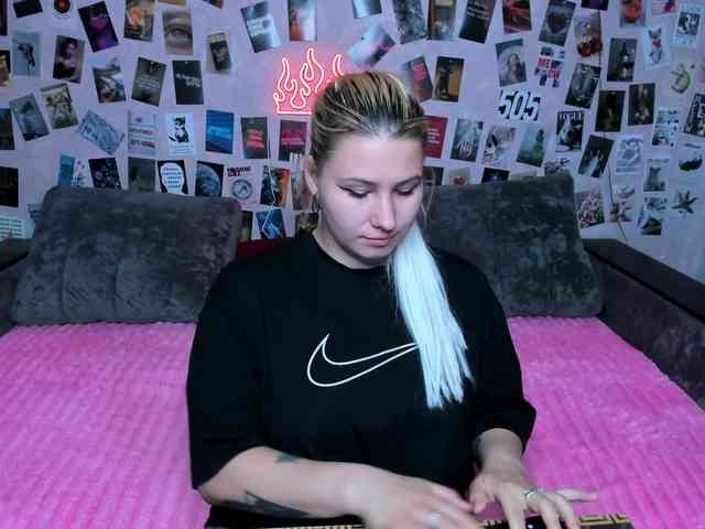 Ulya11Cutex webcam