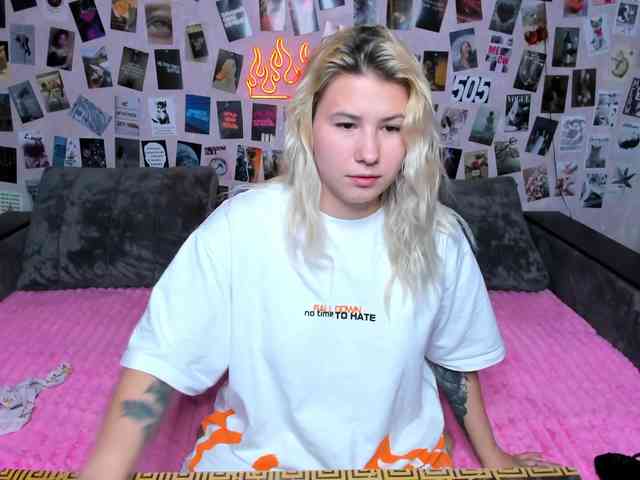 Ulya11Cutex webcam