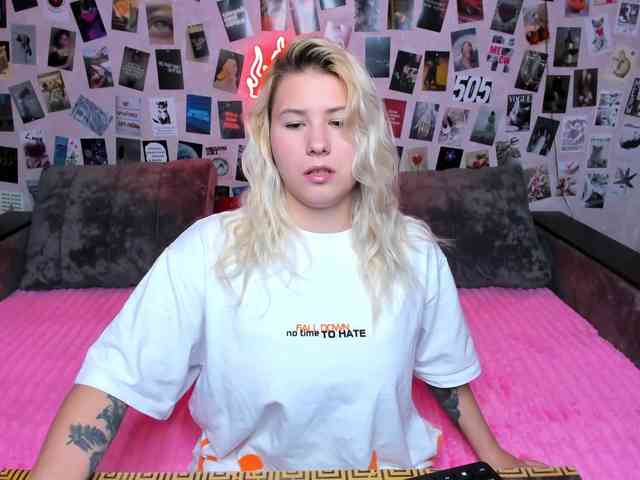 Ulya11Cutex webcam