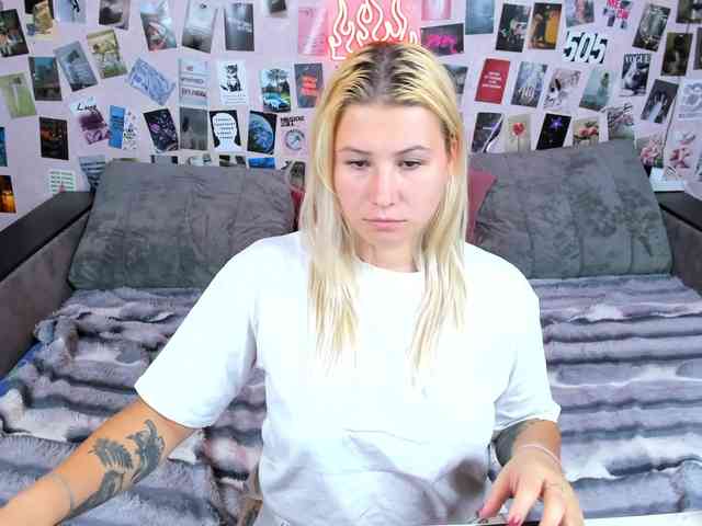 Ulya11Cutex webcam