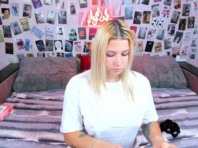 Ulya11Cutex webcam