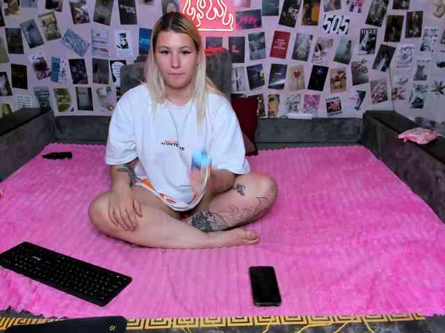 Ulya11Cutex Live Webcam on BongaCams