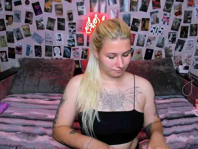 Ulya11Cutex webcam