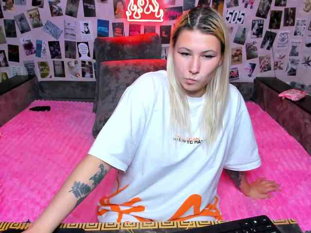 Ulya11Cutex webcam