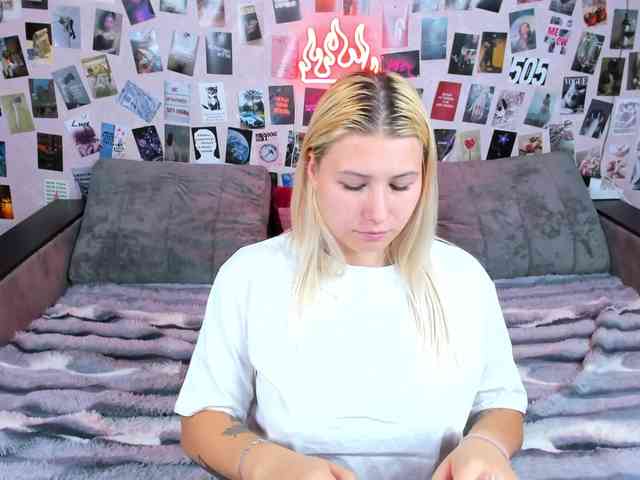 Ulya11Cutex webcam