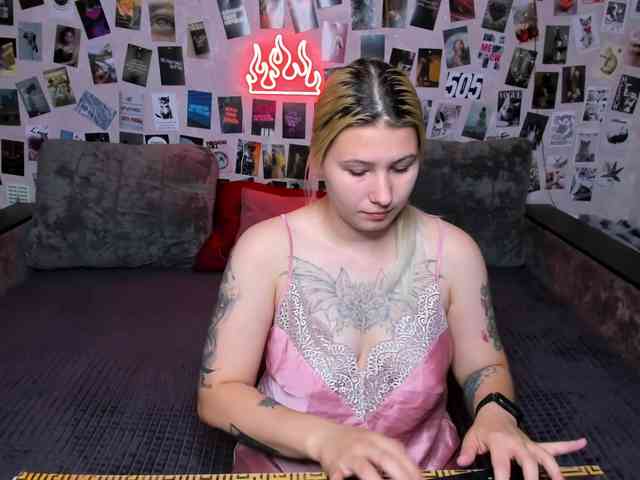 Ulya11Cutex webcam