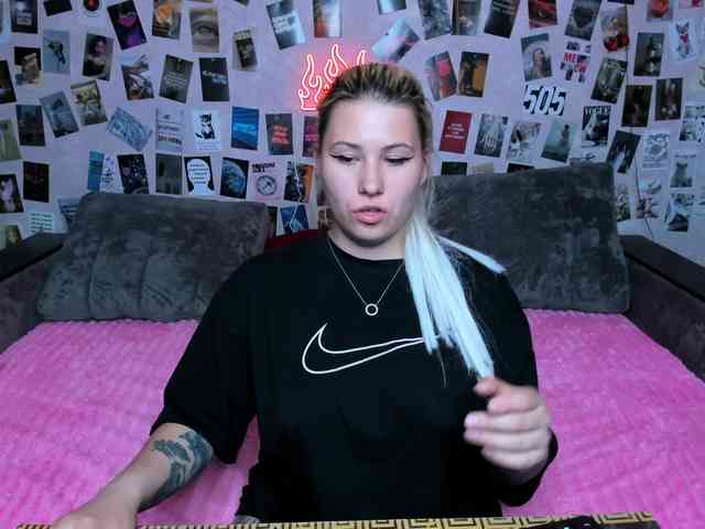 Ulya11Cutex webcam
