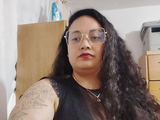 AvaCurvy Porn Show