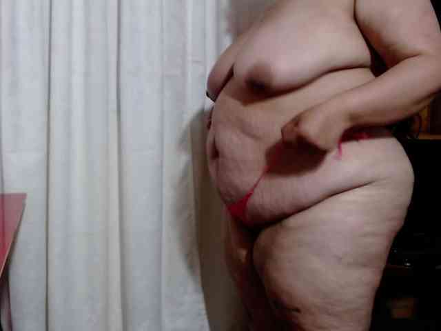 AvaCurvy webcam