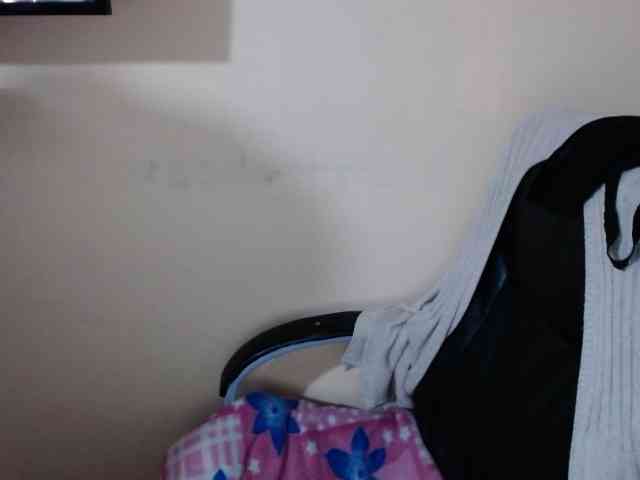 AvaCurvy webcam
