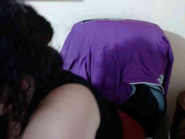 AvaCurvy webcam