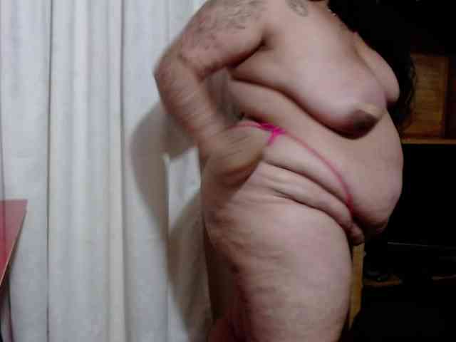 Modella: AvaCurvy