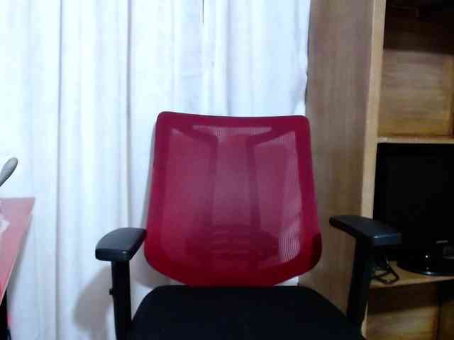 AvaCurvy webcam