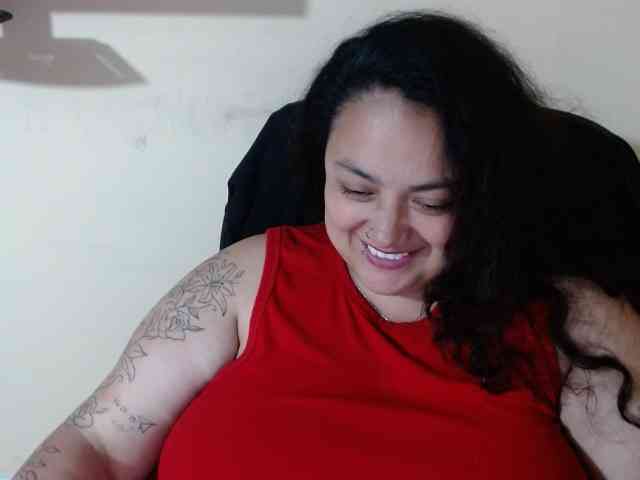AvaCurvy webcam
