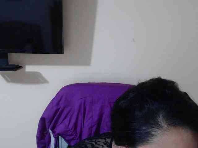 AvaCurvy webcam
