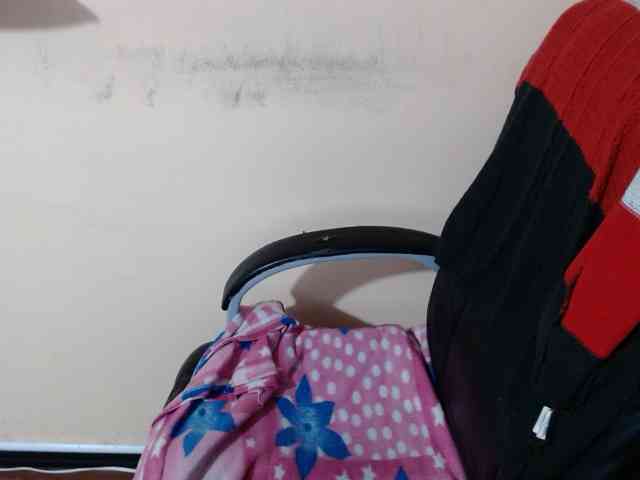 AvaCurvy webcam