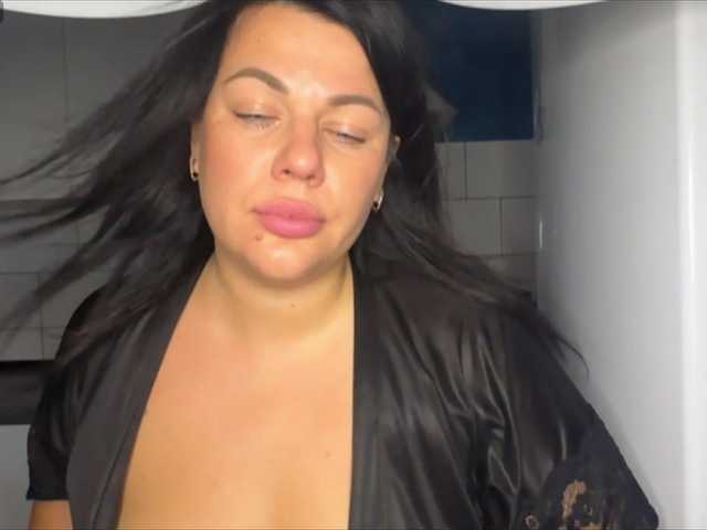 Eyesliketheocean Live Cam on BongaCams