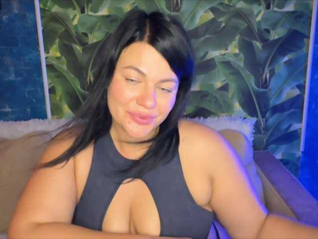Eyesliketheocean live cam on BongaCams