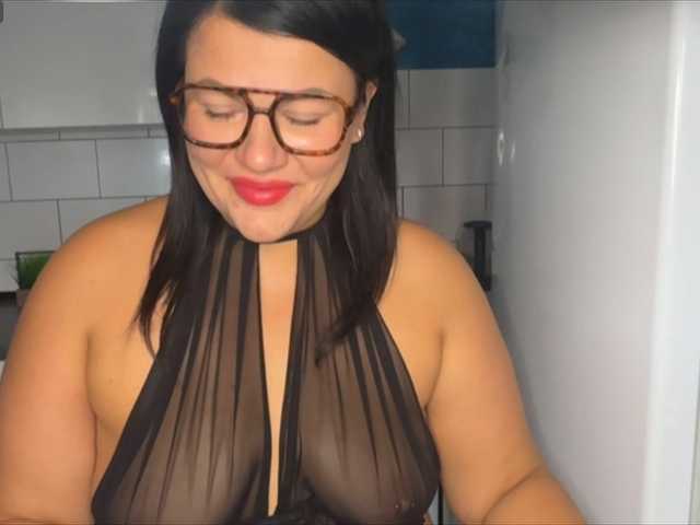 Eyesliketheocean live cam on BongaCams