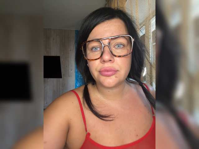 Eyesliketheocean live cam on BongaCams
