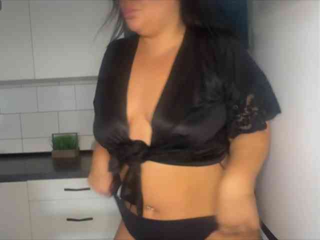 Eyesliketheocean Live Webcam on BongaCams