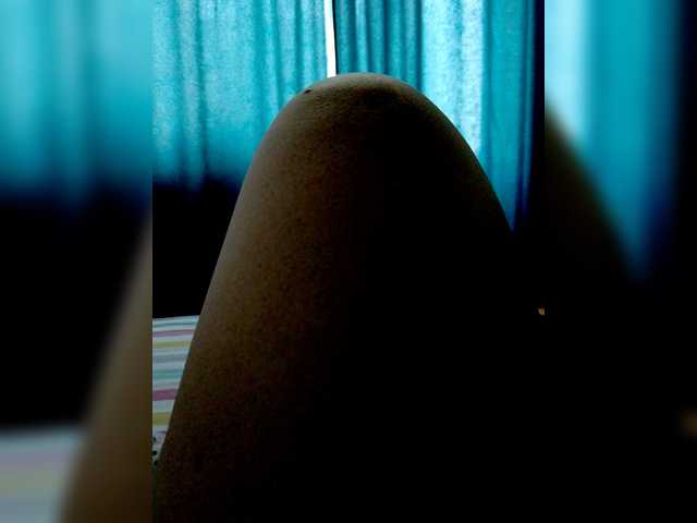 Eva-4's BongaCams show and profile