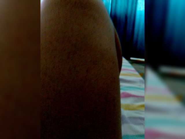 Eva-4's BongaCams show and profile