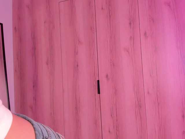ariyastar1 live cam on BongaCams