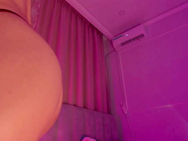ariyastar1 live cam on BongaCams