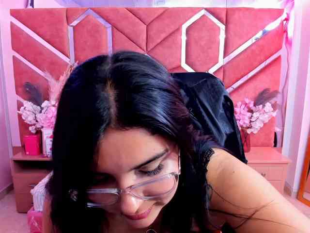 ninavelvet webcam