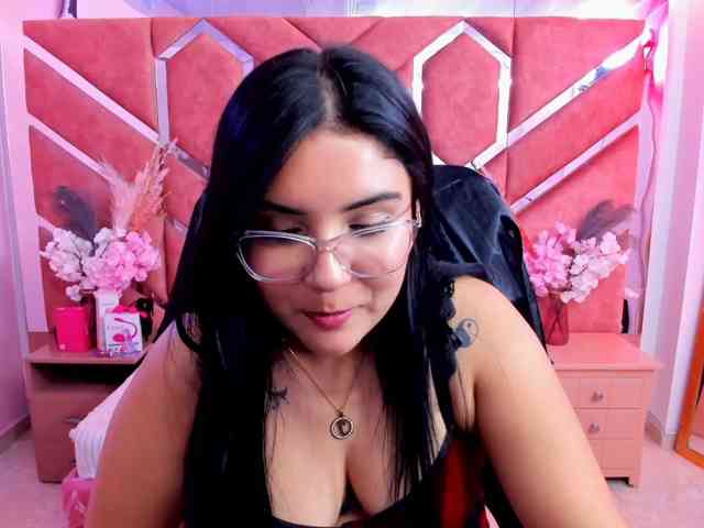 ninavelvet webcam