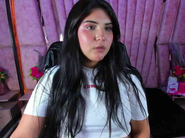 ninavelvet webcam