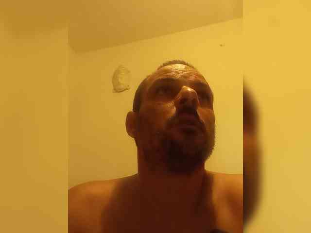 morenoymorenaa webcam