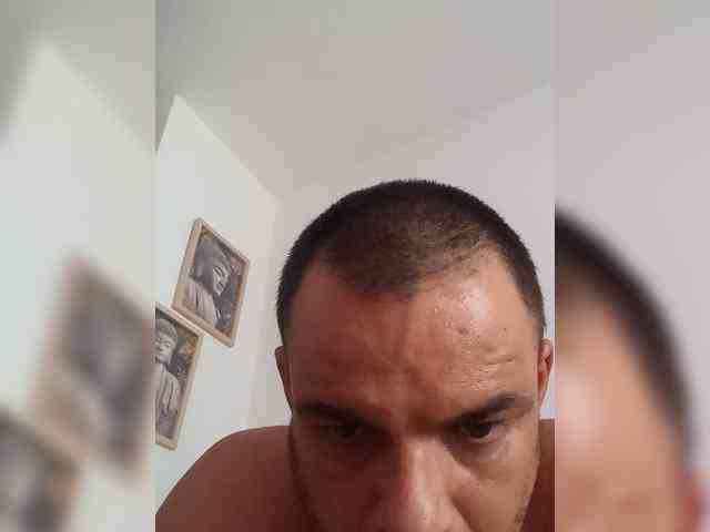 morenoymorenaa webcam