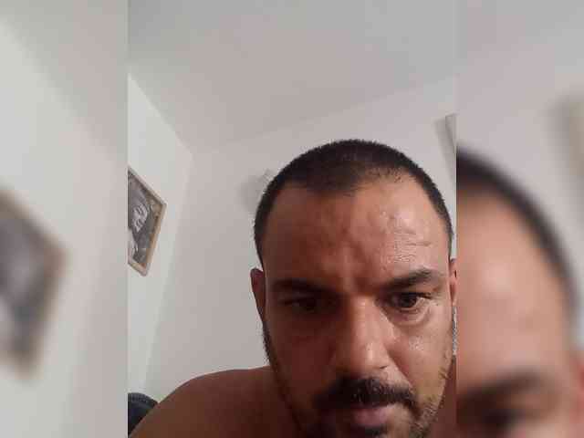 morenoymorenaa webcam